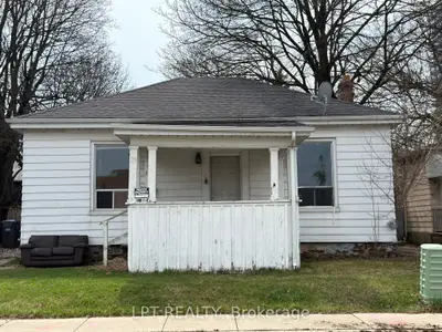 37 Elizabeth Street N, Brampton, On L6x 1s3