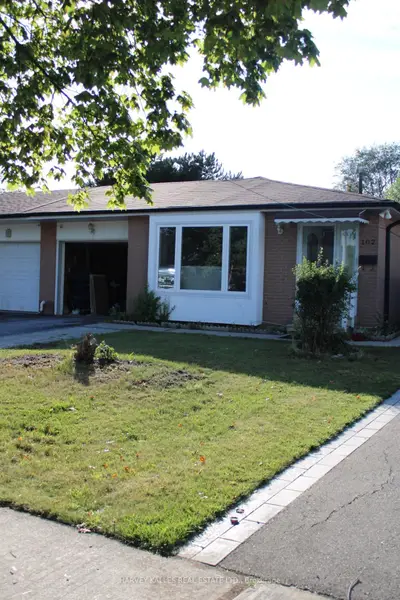 102 Goldcrest Road, Brampton, On L6s 1h2