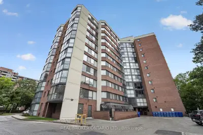 1240 Marlborough Court 904, Oakville, On L6h 3k7
