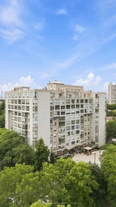 1110 Walden Circle 312, Mississauga, On L5j 4r3