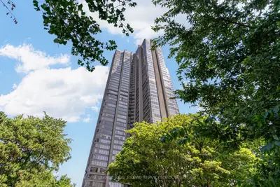 2045 Lake Shore Boulevard W 1610, Toronto, On M8v 2z6