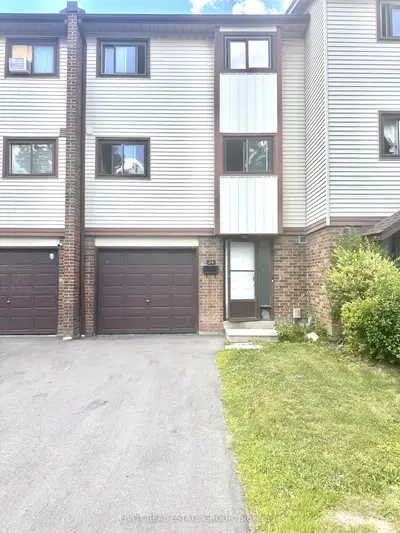 Condo Townhouse in Brampton