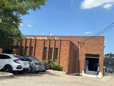 98 Stafford Drive, Brampton, On L6w 1l4