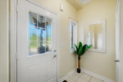 9738 Mclaughlin Road, Brampton, On L6x 0t8