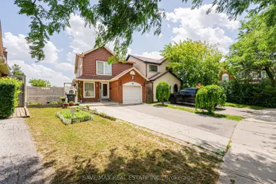 22 Foxacre Row, Brampton, On L6v 3p5