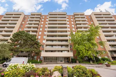 1 Four Winds Drive 207, Toronto, On M3j 2t1
