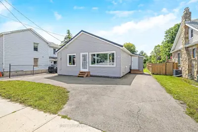98 Main Street N, Halton Hills, On L7j 1w2