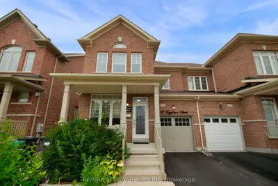 12 Fitzgibson Street, Brampton, On L6y 5y5