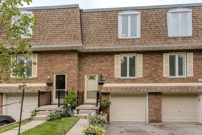 1526 Westminster Place, Burlington, On L7p 2b5