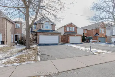 153 Cordgrass Crescent, Brampton, On L6r 2a1