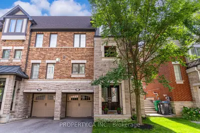 1226 Azinger Lane, Mississauga, On L5e 0a7