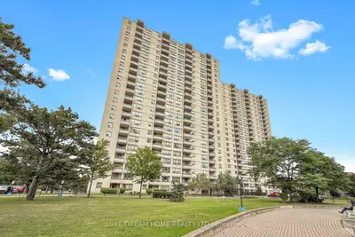 370 Dixon Road 409, Toronto, On M9r 1t2