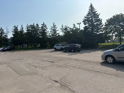 7885 Tranmere Drive 21 -22, Mississauga, On L5s 1v8