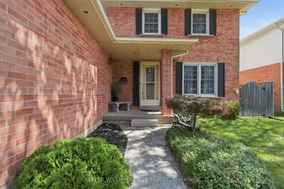2055 Hunters Wood Drive, Burlington, On L7m 2t9