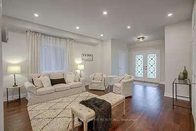 1070 Cumming Boulevard, Milton, On L9t 6t3