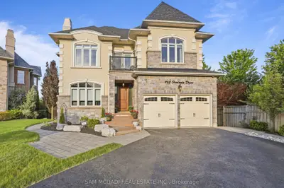962 Fredonia Drive, Mississauga, On L5c 2w4