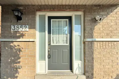 3852 Brinwood Gate, Mississauga, On L5m 7h2