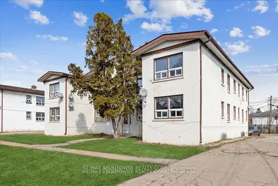 1031 Churchill Avenue E 7, Oakville, On L6h 1a3