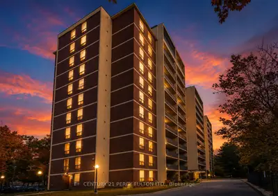 15 London Green Court 705, Toronto, On M3n 1k4