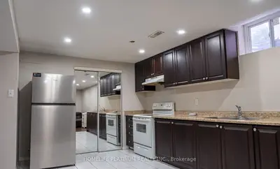 116 Flowertown Avenue, Brampton, On L6x 3y6