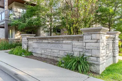 570 Lolita Gardens 418, Mississauga, On L5a 0a1