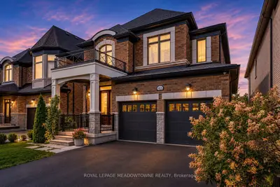 461 Parent Place, Milton, On L9e 1l2
