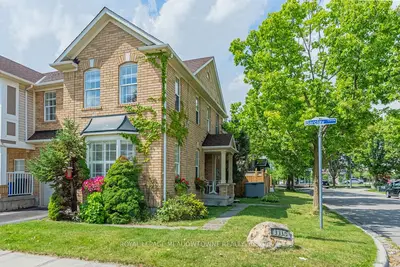 1116 Barclay Circle, Milton, On L9t 5w4
