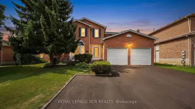 18 Mccabe Crescent, Caledon, On L7e 5w9