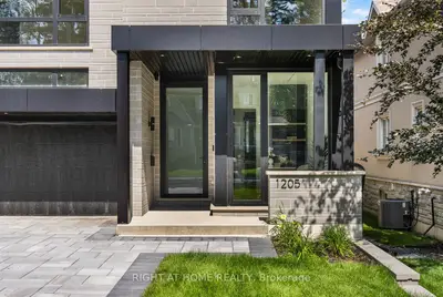 1205 Canterbury Road, Mississauga, On L5g 4a4