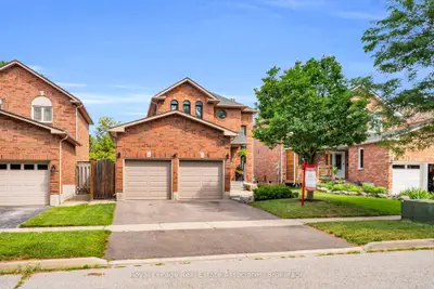 22 Mccullough Crescent, Halton Hills, On L7g 5n5