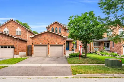 22 Mccullough Crescent, Halton Hills, On L7g 5n5