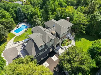 1296 Dundas Street, Burlington, On L7r 3x4