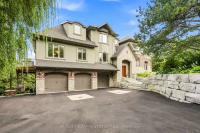 1296 Dundas Street, Burlington, On L7r 3x4