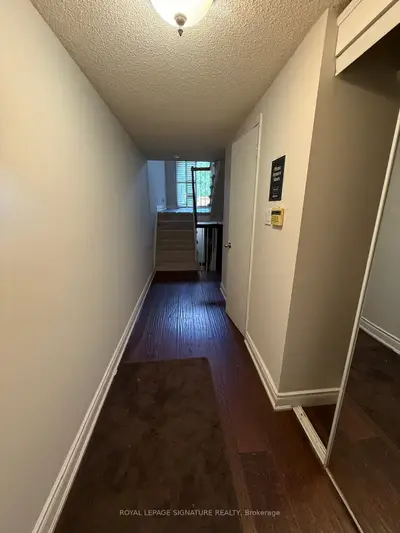 4230 Fieldgate Drive 24, Mississauga, On L4w 2m5