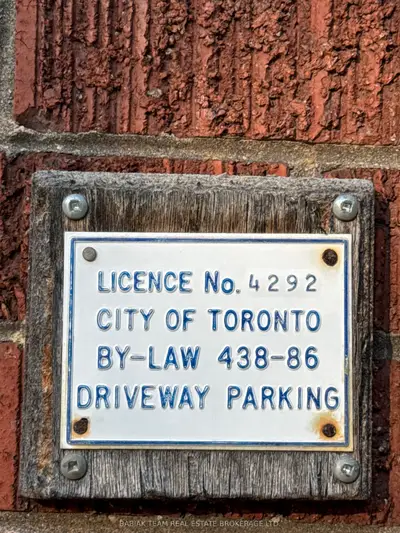 403 Durie Street, Toronto, On M6s 3g5
