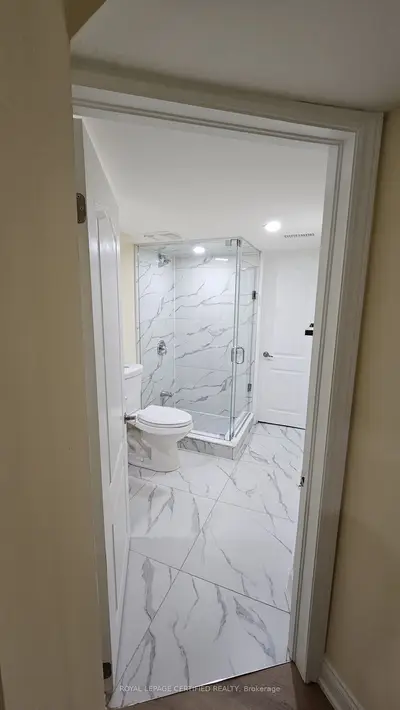 102 Bunchberry Way Basement, Brampton, On L6r 2e8