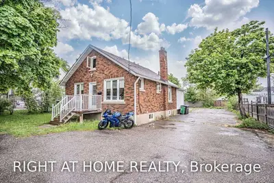 271 Queen Street, Brampton, On L6w 2c2