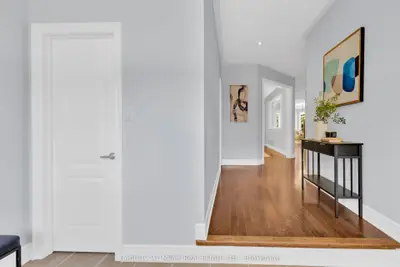 2241 Adirondak Trail, Oakville, On L6m 4w4