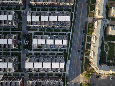 3415 Ridgeway Drive 5, Mississauga, On L5l 6t5