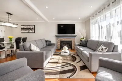 1536 Applewood Road, Mississauga, On L5e 2m3