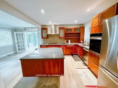 1417 Wateska Boulevard, Mississauga, On L5h 2r3