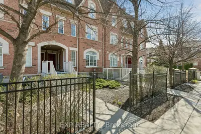 3055 Elmcreek Road 13, Mississauga, On L5b 4j9