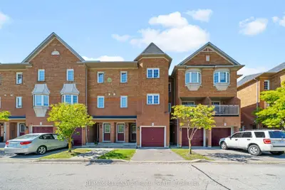 6950 Tenth Line W 94, Mississauga, On L5n 6y1