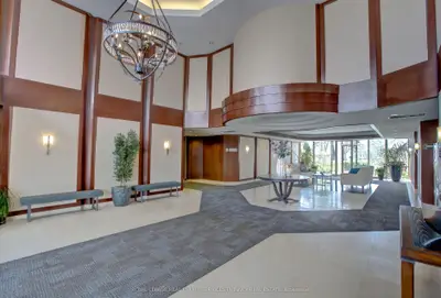 2267 Lake Shore Boulevard 802, Toronto, On M8v 3x2