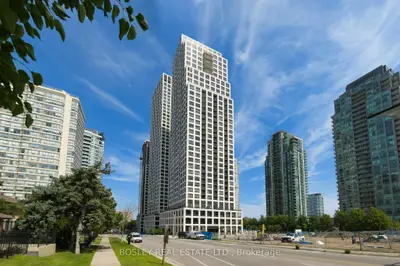 36 Elm Drive W 704, Mississauga, On L5b 0n3