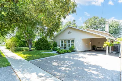 48 Genthorn Avenue, Toronto, On M9w 2s9