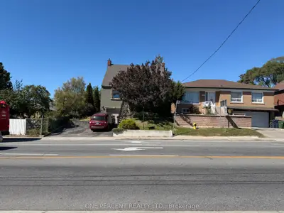112 Yore Road, Toronto, On M6m 1x1
