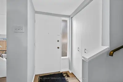 260 John Garland Boulevard 224, Toronto, On M9v 1n8