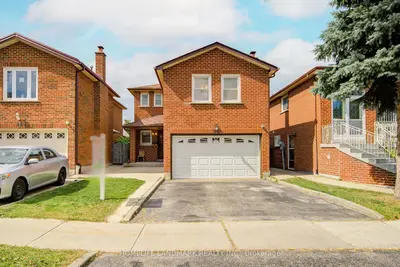 20 Barolo Road, Toronto, On M9v 5b1