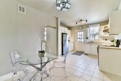 1111 Dufferin Street, Toronto, On M6h 4b5